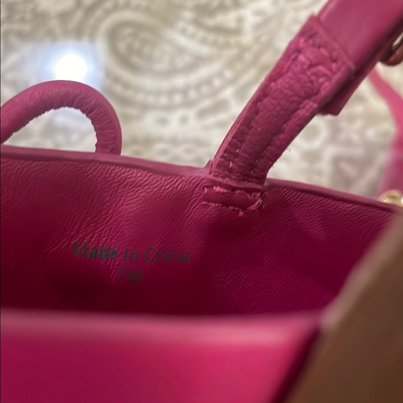 Kate Spade Pink Sandals with Adjustable Straps size‎ 7M - Picture 3 of 6